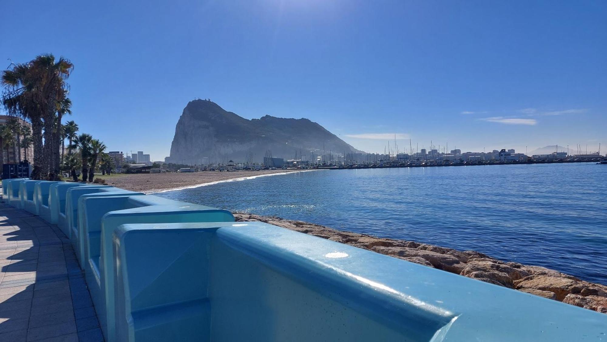 En Poniente Vila La Línea de la Concepción Exterior foto